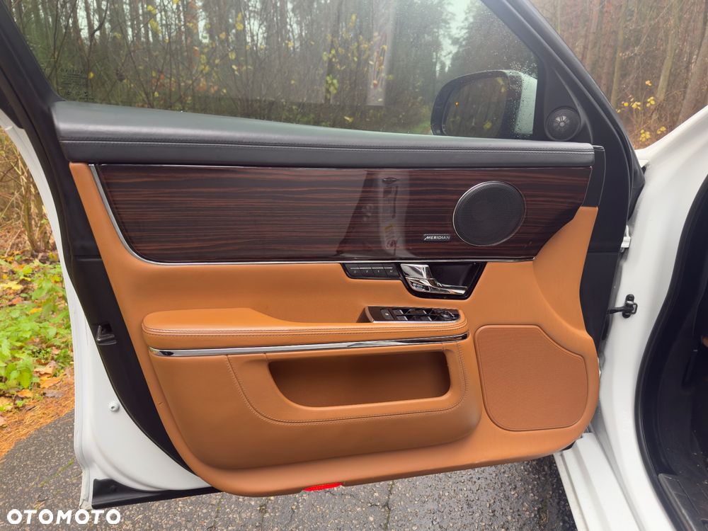 Jaguar XJ 3.0 V6 Kompressor AWD Langversion Portfolio - 18