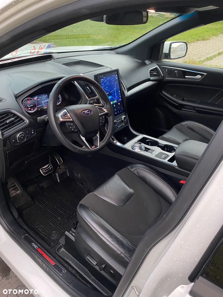 Ford Edge - 11