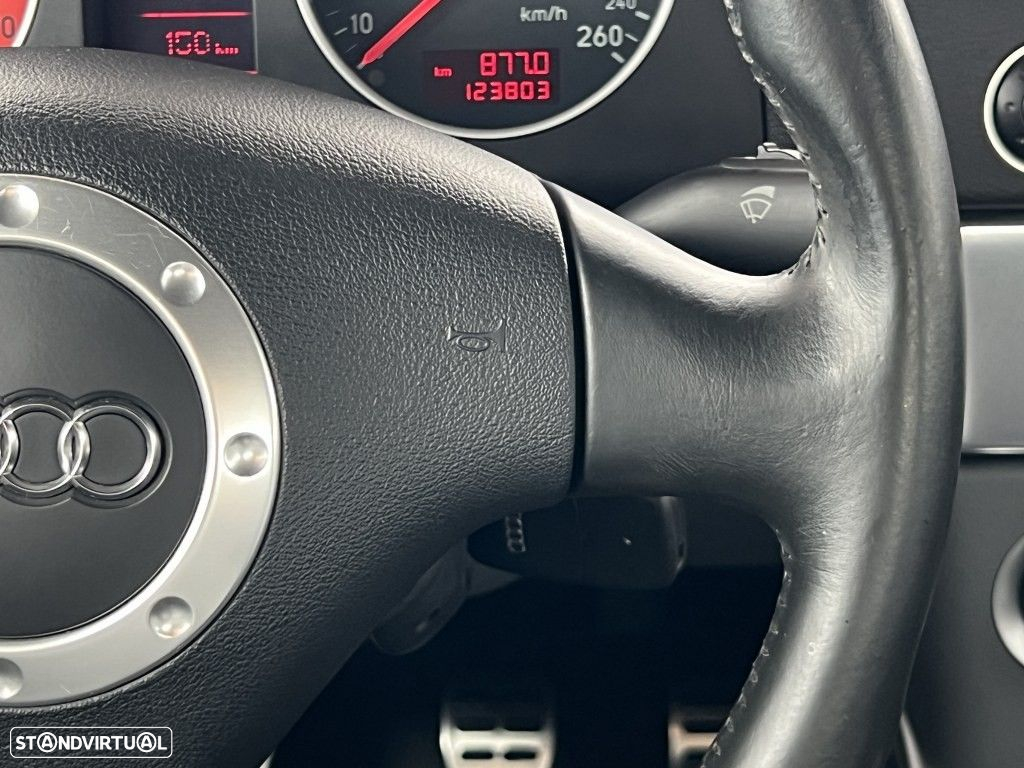 Audi TT Coupé 1.8 T S-line - 10