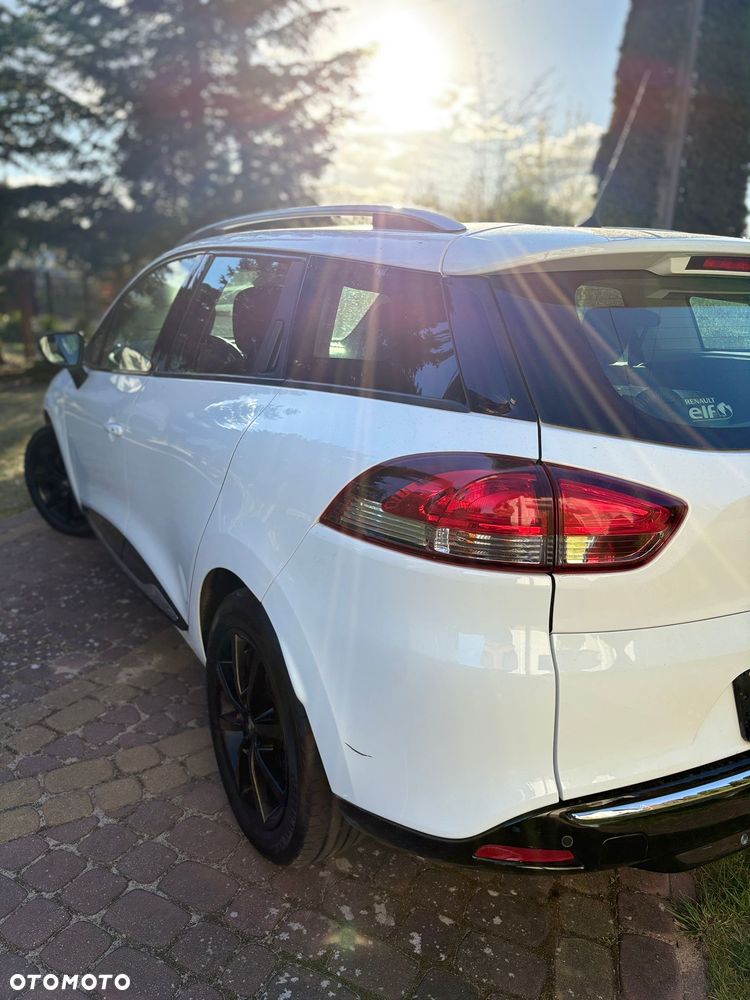 Renault Clio - 8