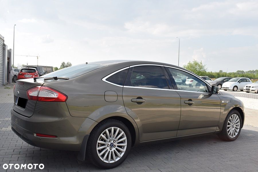 Ford Mondeo 2.0 TDCi Platinium X Plus (Titanium) - 19