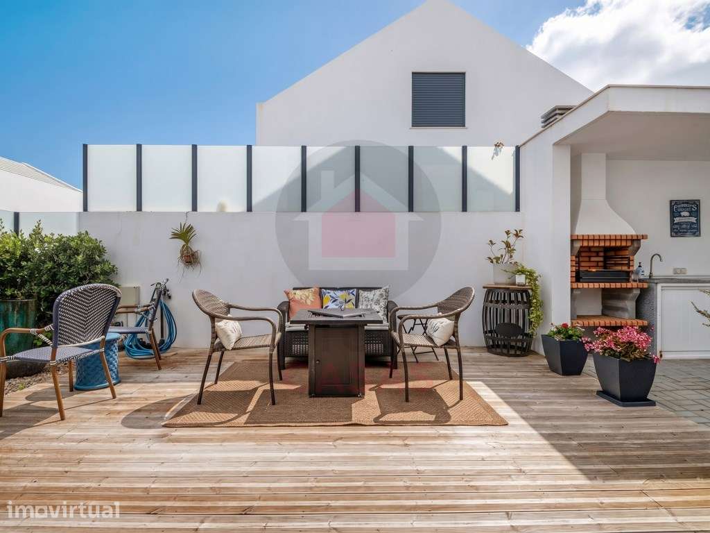 Moradia Contemporânea com 3 Quartos e Jardim Próxima de Caldas da R... - Grande imagem: 5/55
