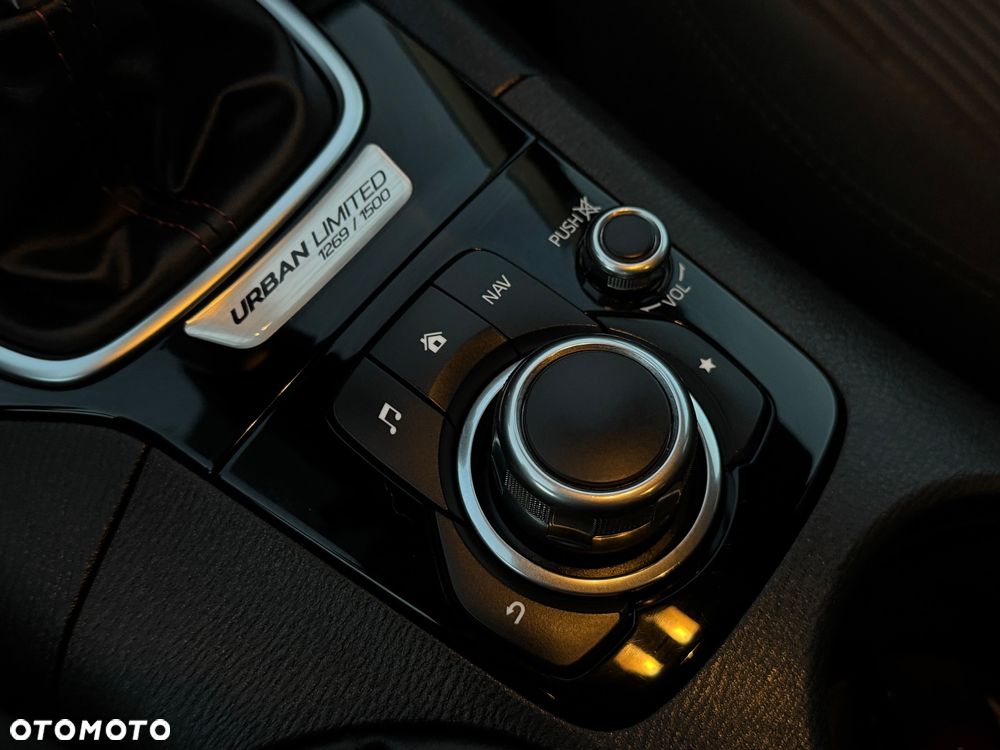 Mazda 3 SKYACTIV-G 120 Urban Limited - 33