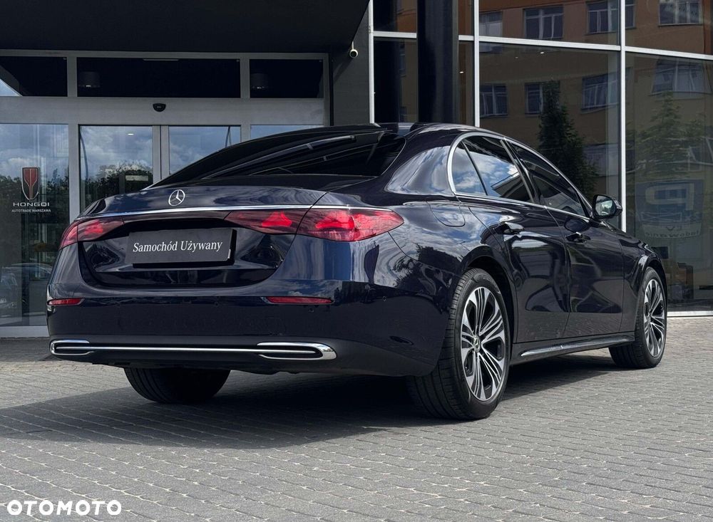 Mercedes-Benz Klasa E 220 d mHEV 4-Matic Exclusive 9G-Tronic - 10