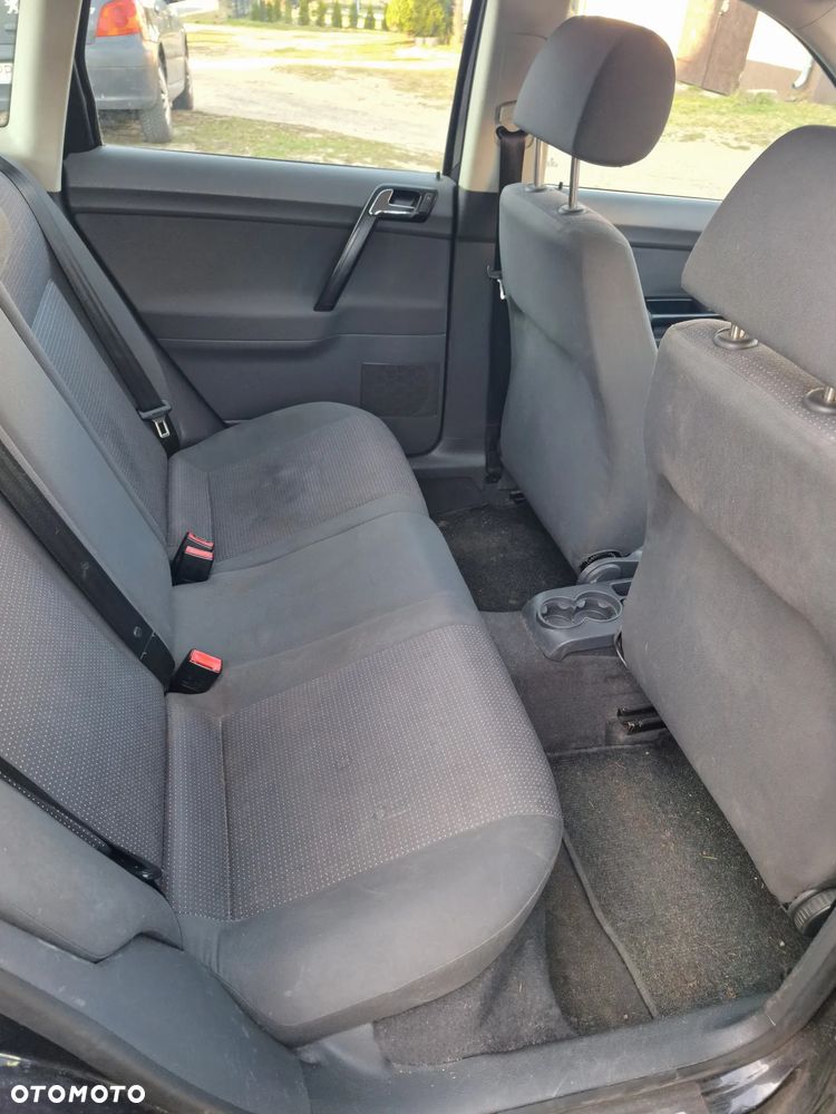 Volkswagen Polo 1.9 TDI - 10