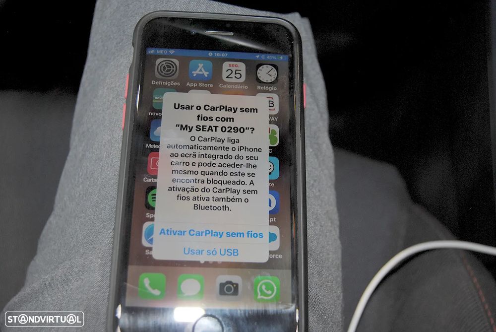 SEAT Arona 1.0 TSI FR - 41