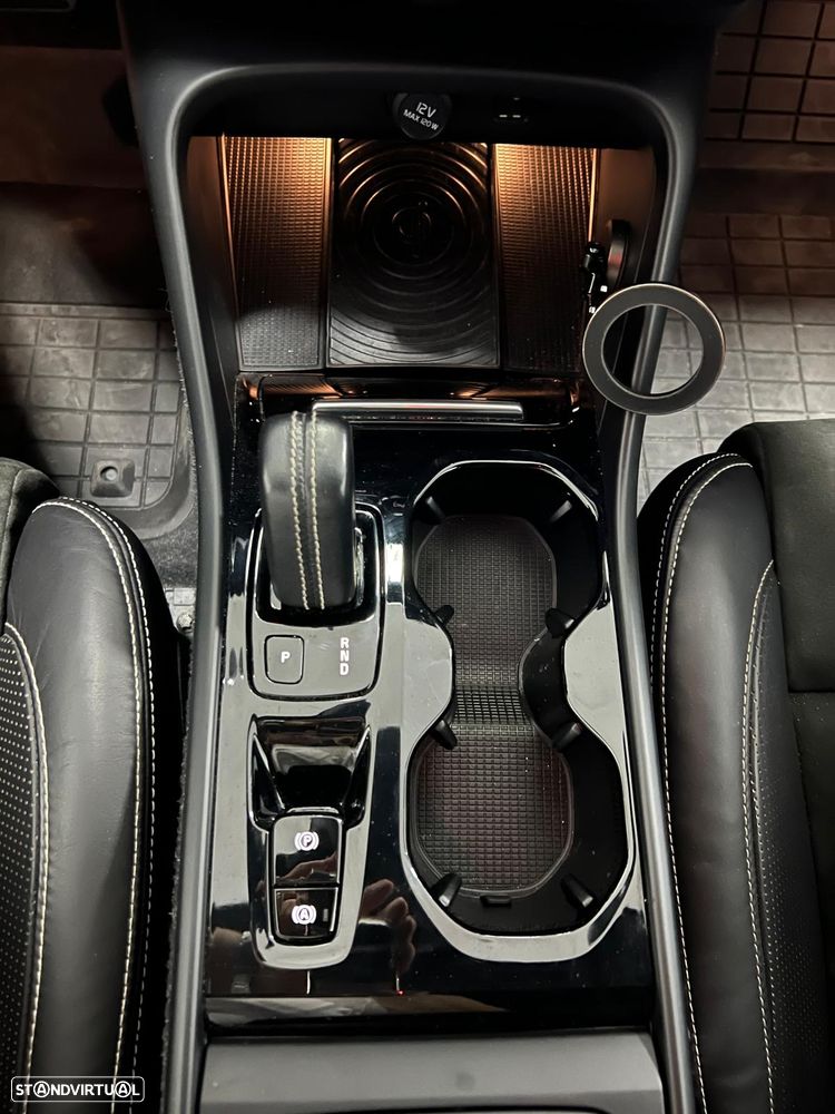 Volvo C40 - 30
