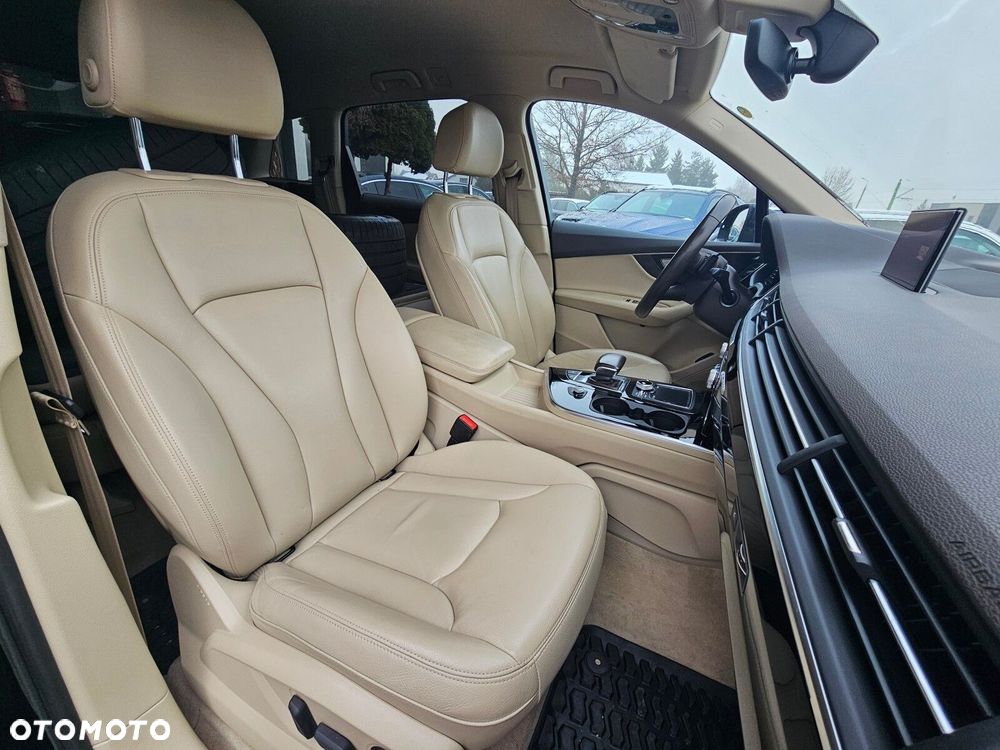 Audi Q7 - 16