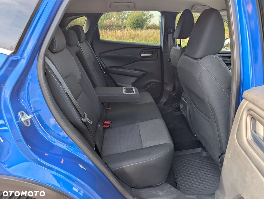 Nissan Qashqai 1.3 DIG-T N-CONNECTA - 30