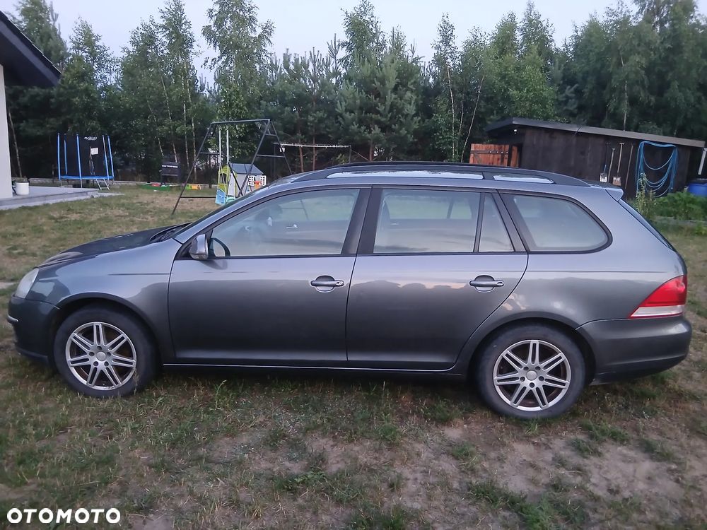 Volkswagen Golf - 3