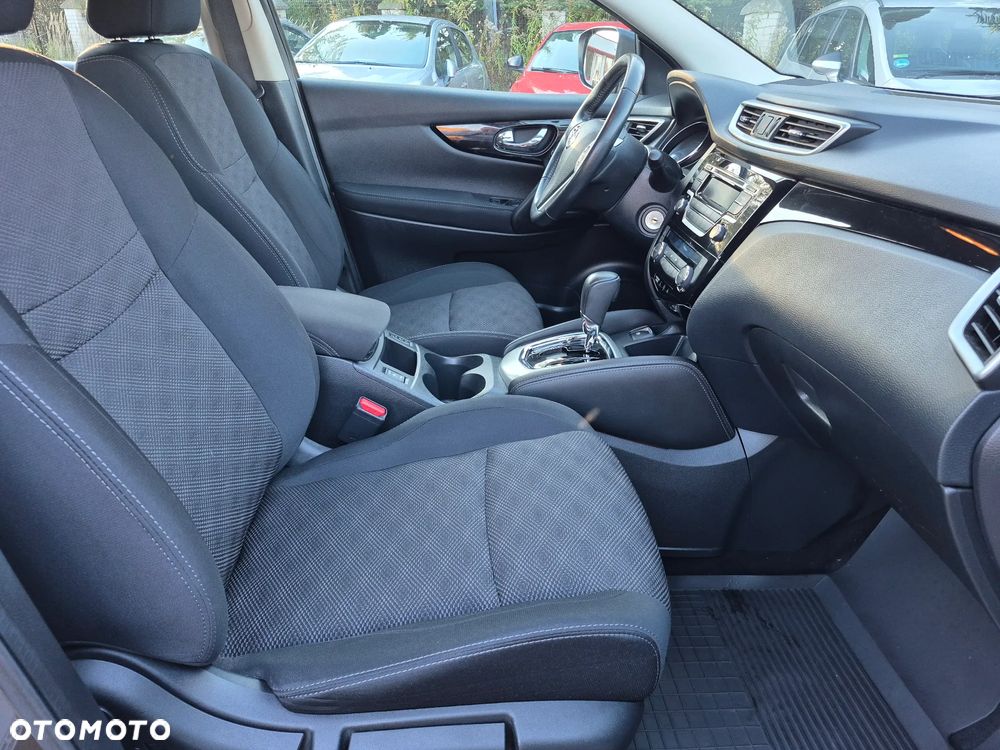 Nissan Qashqai 1.2 DIG-T Xtronic ACENTA - 10