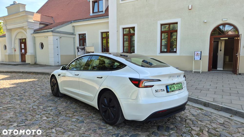 Tesla Model 3 Long Range AWD Premium - 4
