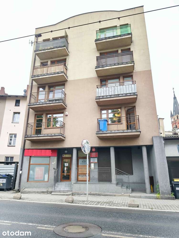 Do zamieszkania, na biuro lub inwestycja pod wynajem.