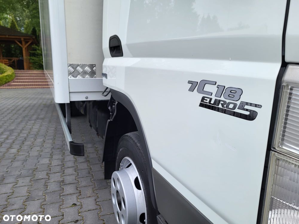 Mitsubishi Fuso Canter 7C18 Kontener + Winda Stan Bardzo Dobry - 11