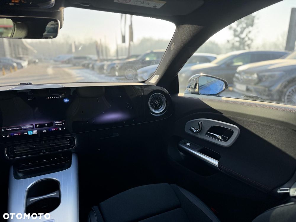 Mercedes-Benz CLA 220 4Matic - 10