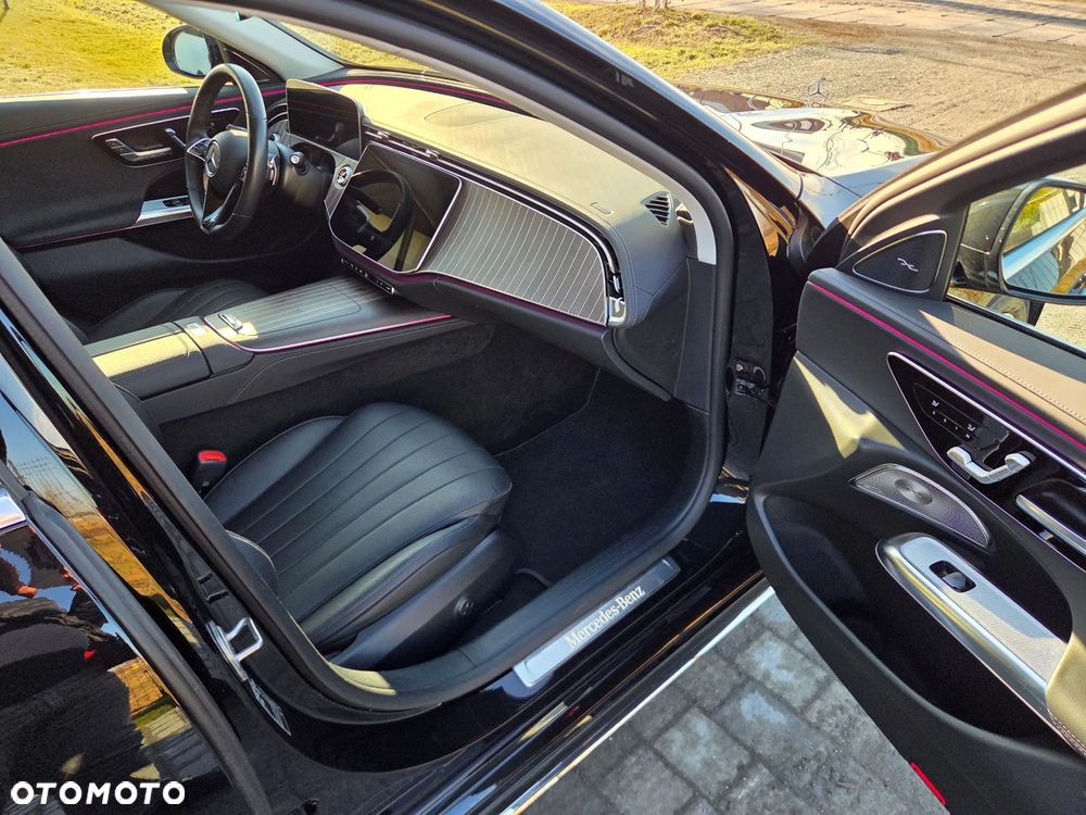Mercedes-Benz Klasa E 220 d 9G-TRONIC - 17