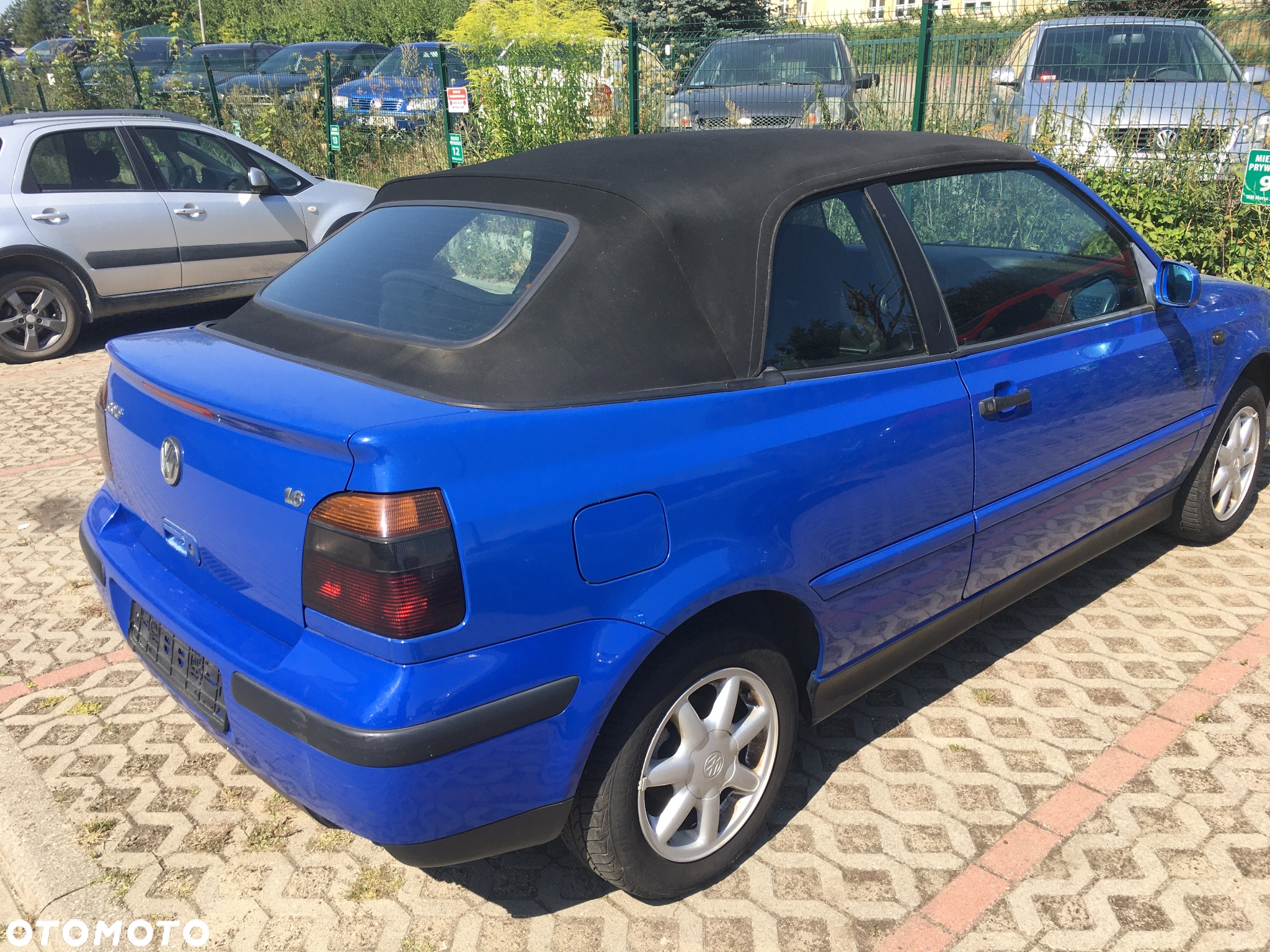 Volkswagen Golf - 30