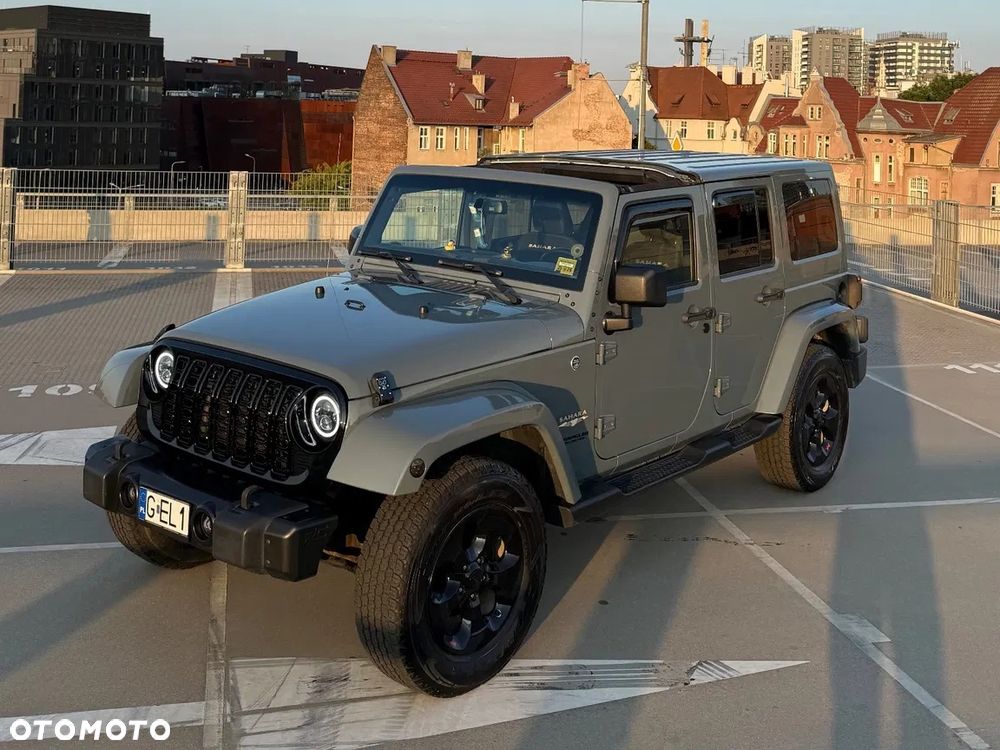 Jeep Wrangler 3.6 Unlim Sahara - 3