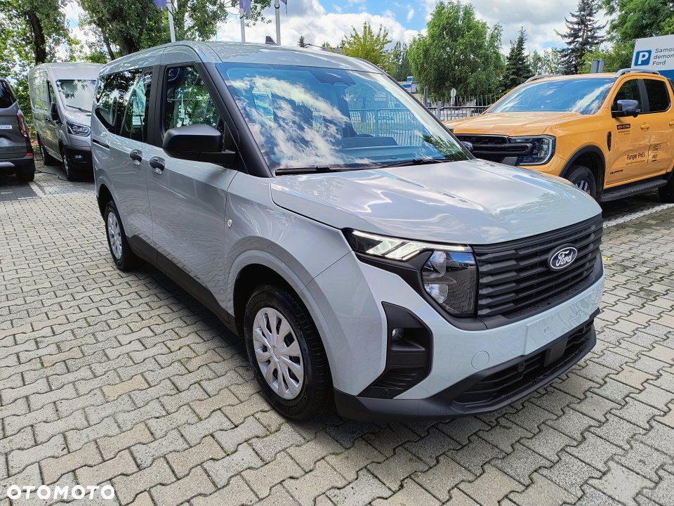 Ford Tourneo Courier - 2