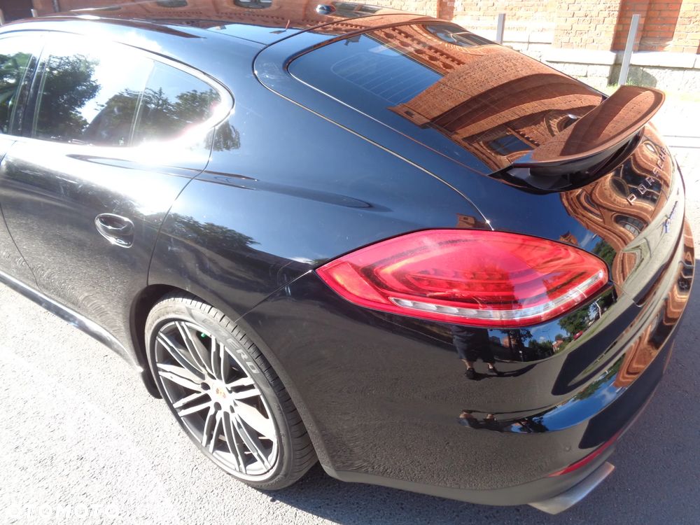 Porsche Panamera 4 - 6