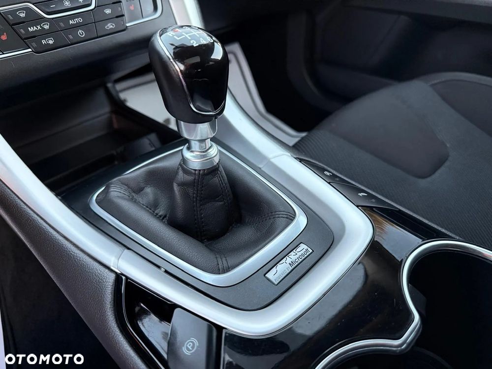 Ford Mondeo 2.0 TDCi Ambiente - 30