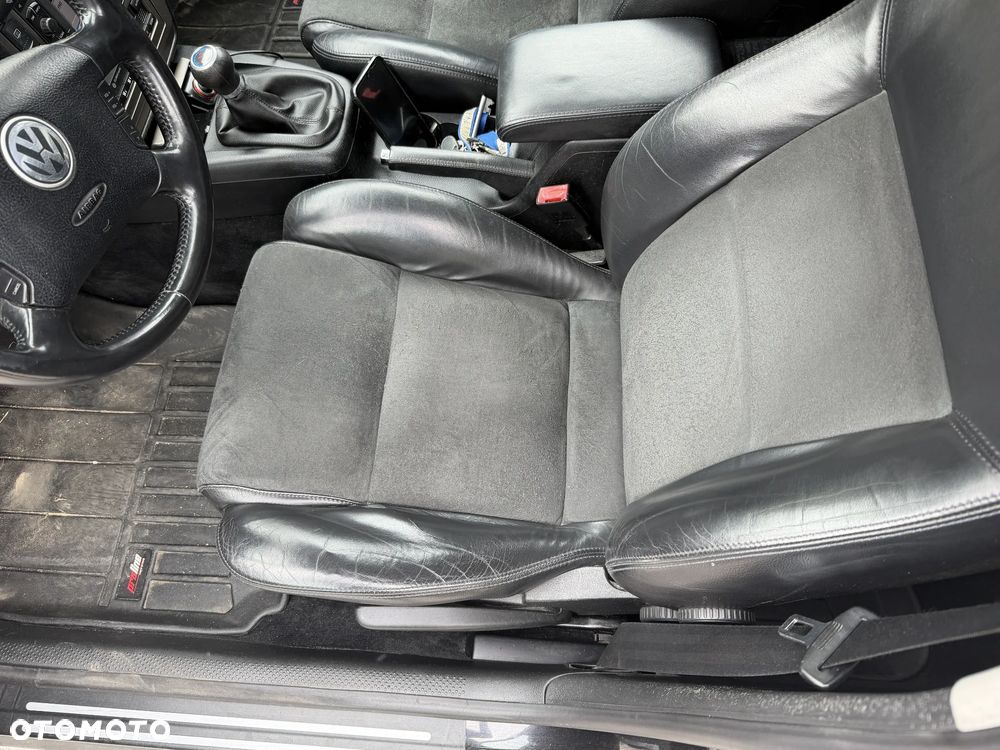 Volkswagen Passat - 8