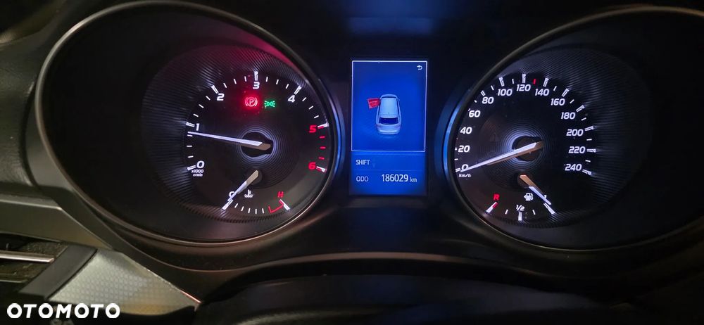 Toyota Avensis 2.0 D-4D Active Business - 6