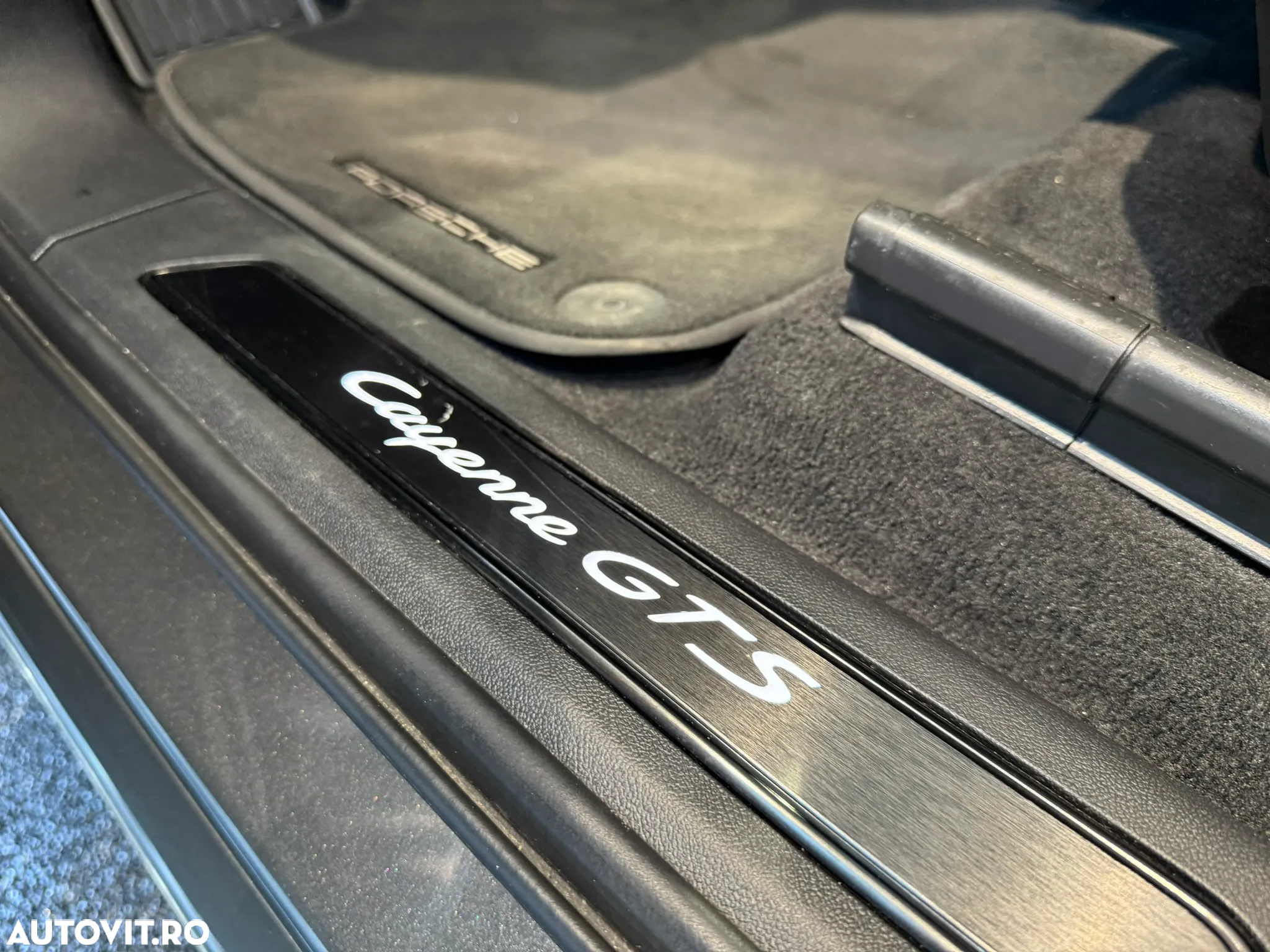 Porsche Cayenne Coupe Turbo - 21