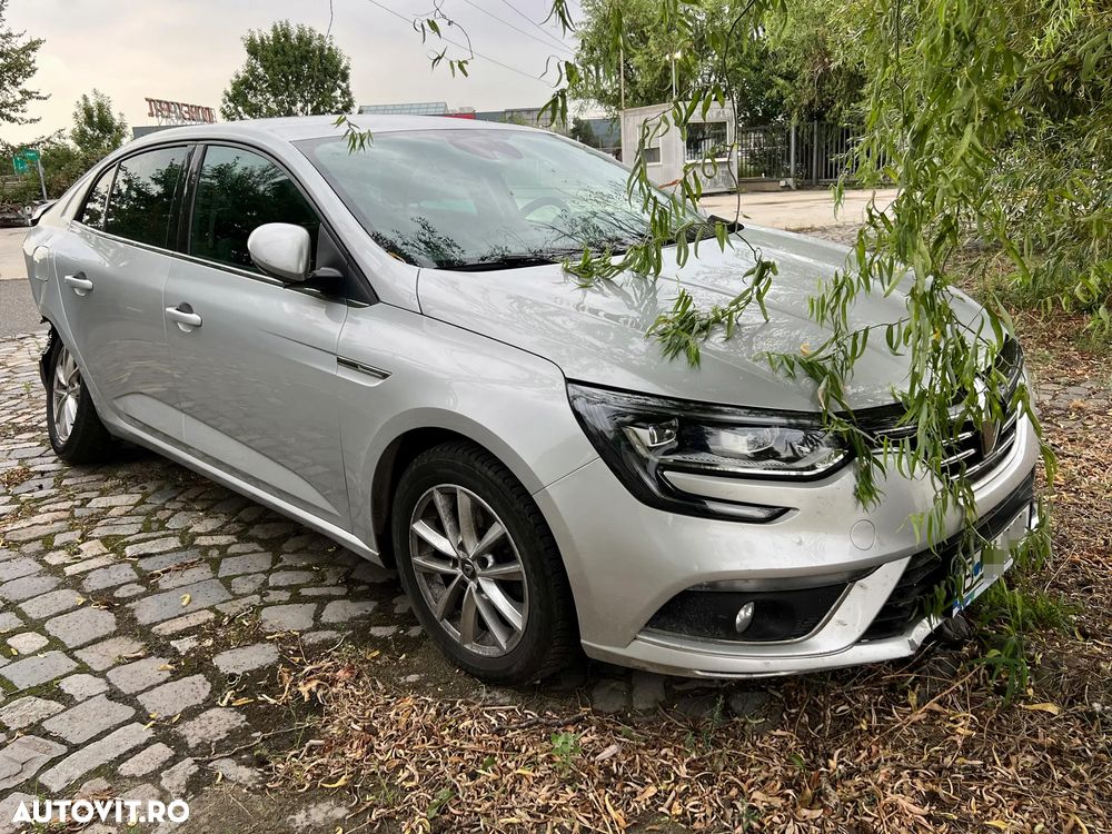 Renault Megane TCe 140 EDC GPF Intens - 2