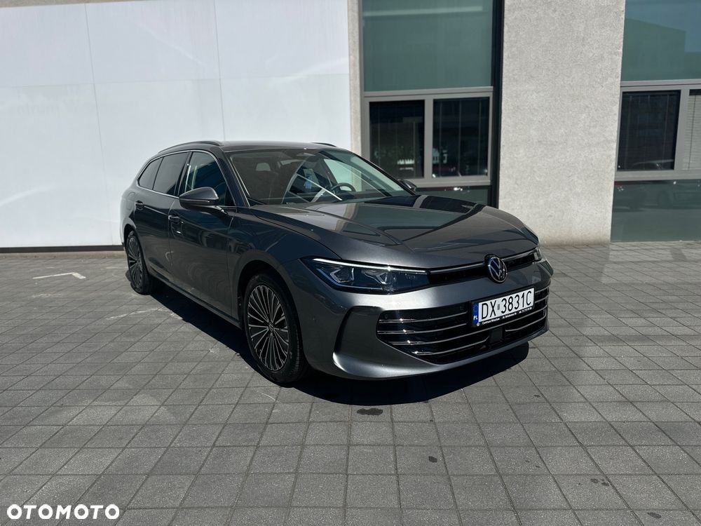 Volkswagen Passat - 2