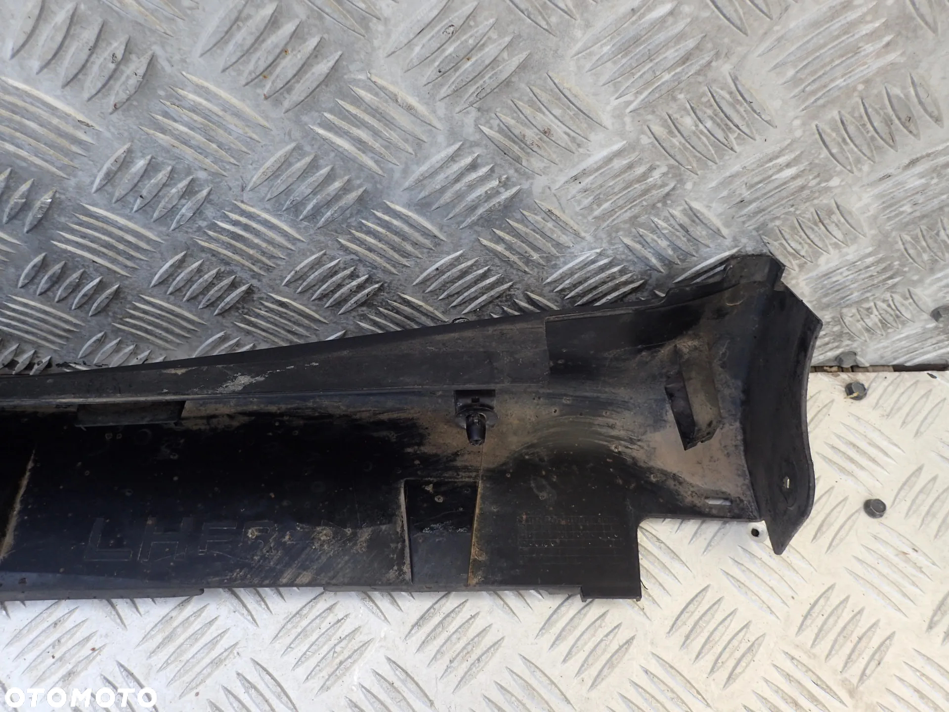 LISTWA PROGOWA LEWA NISSAN JUKE 76851 1KA6A - 7