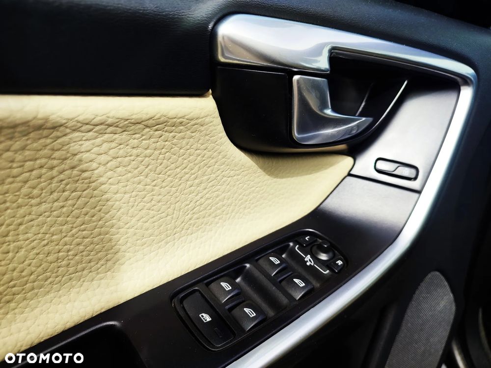 Volvo XC 60 D3 Summum - 21