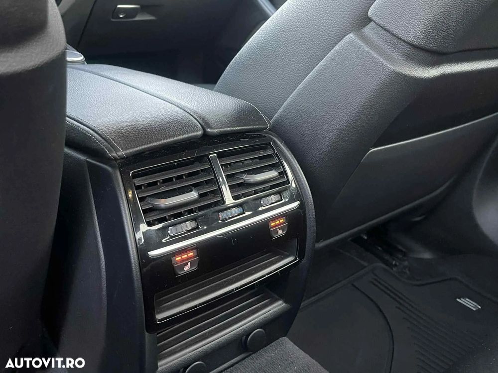 BMW Seria 5 540i xDrive Aut. Luxury Line - 13