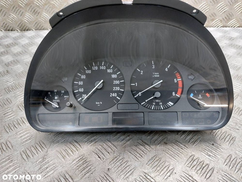 LICZNIK ZEGARY BMW E39 DIESEL 6907018 - 2
