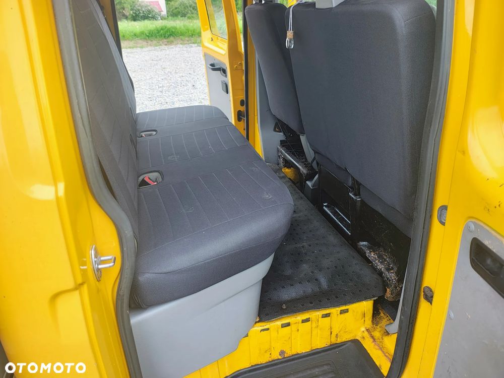 Volkswagen T5 - 12