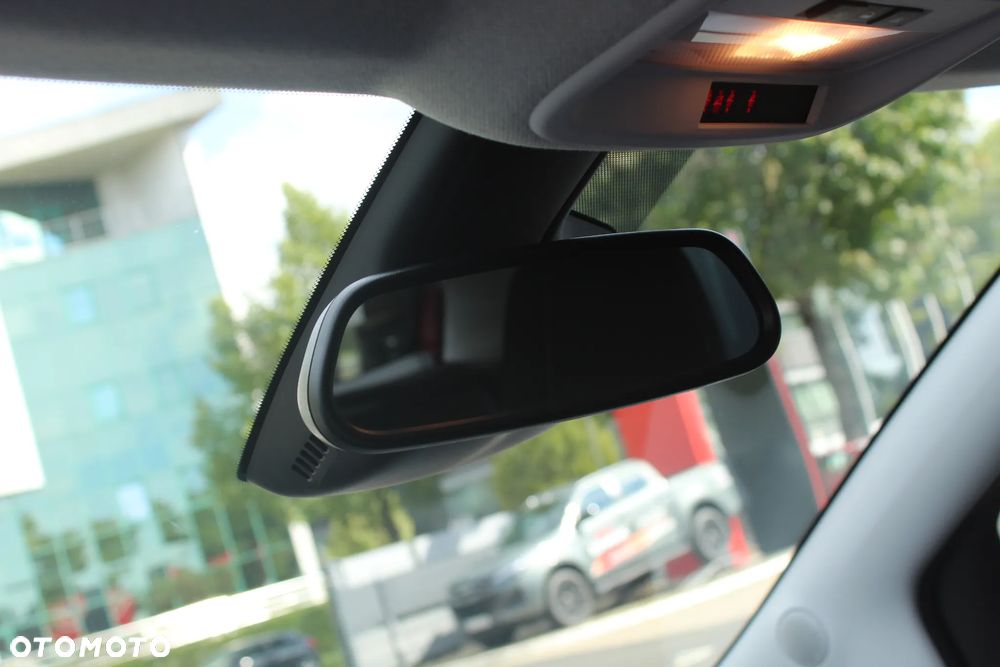 Opel Crossland X - 19