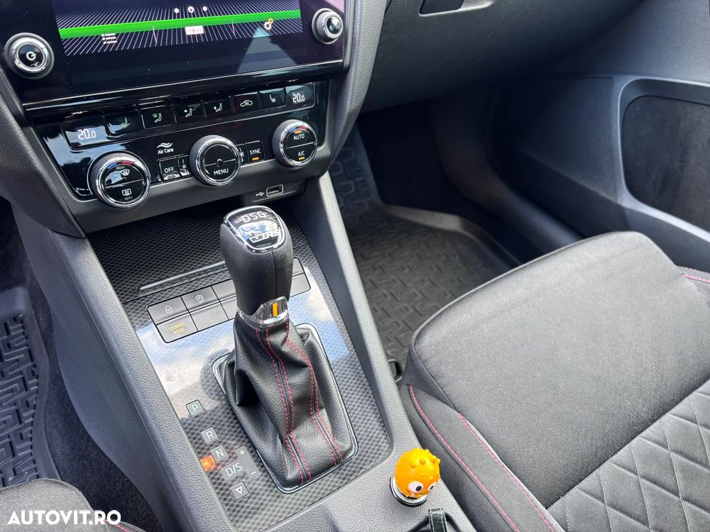 Skoda Octavia 2.0 TDI DSG RS - 21