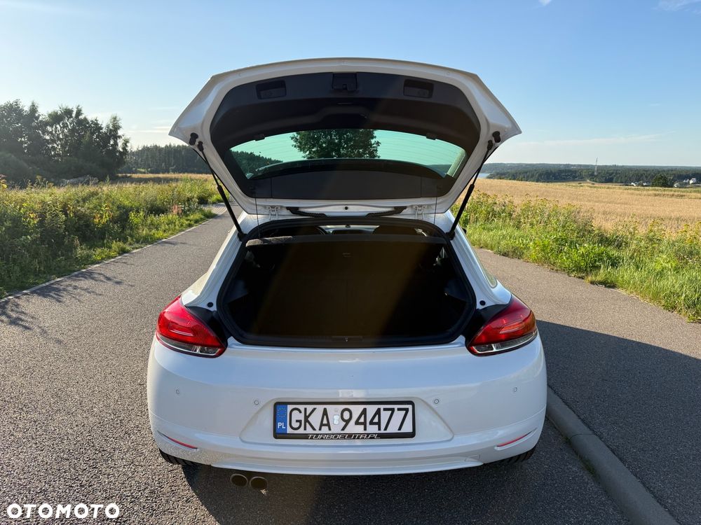 Volkswagen Scirocco 1.4 TSI DSG - 16