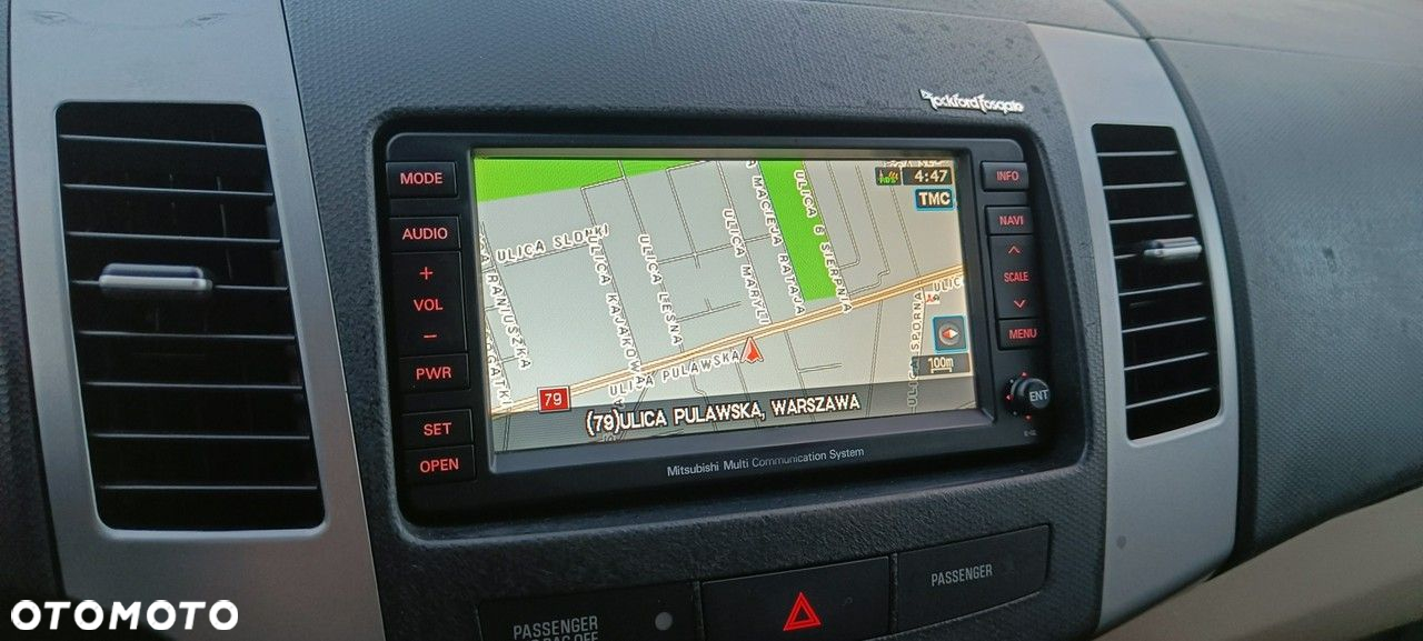 Mitsubishi Outlander 2.4 4WD CVT Instyle - 29