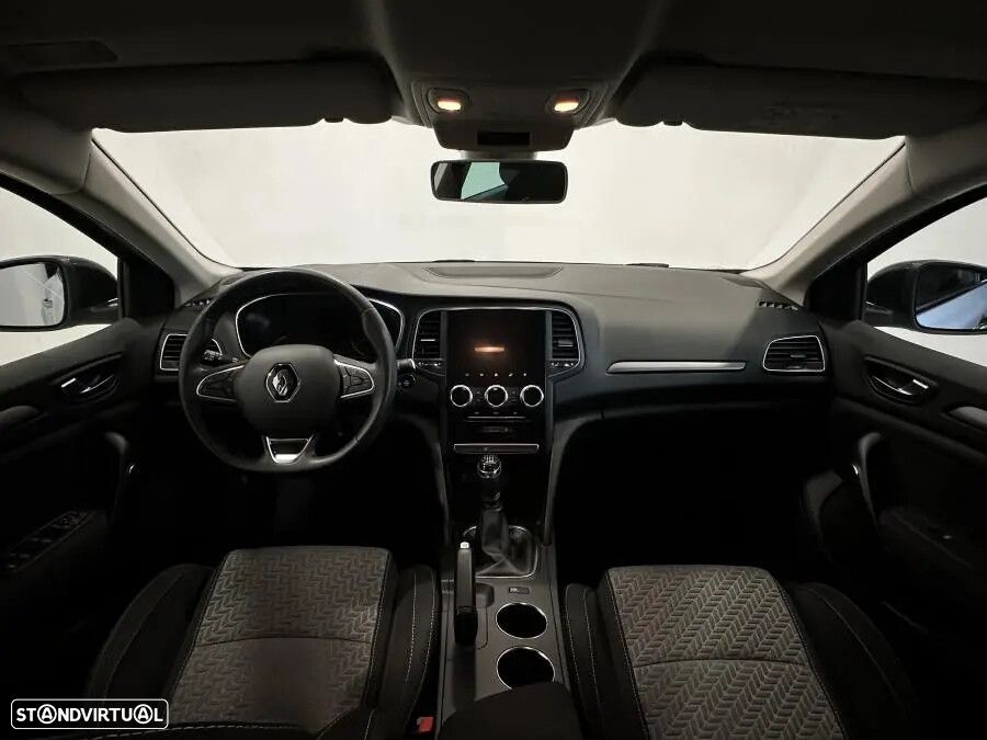 Renault Mégane Sport Tourer - 14