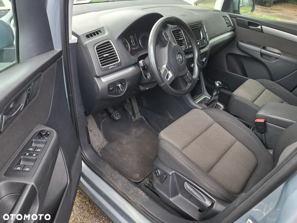 Volkswagen Sharan - 8