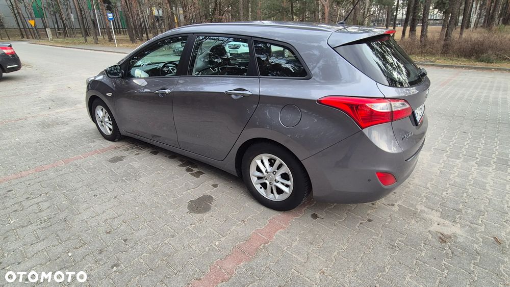 Hyundai i30 1.4 Classic + - 13