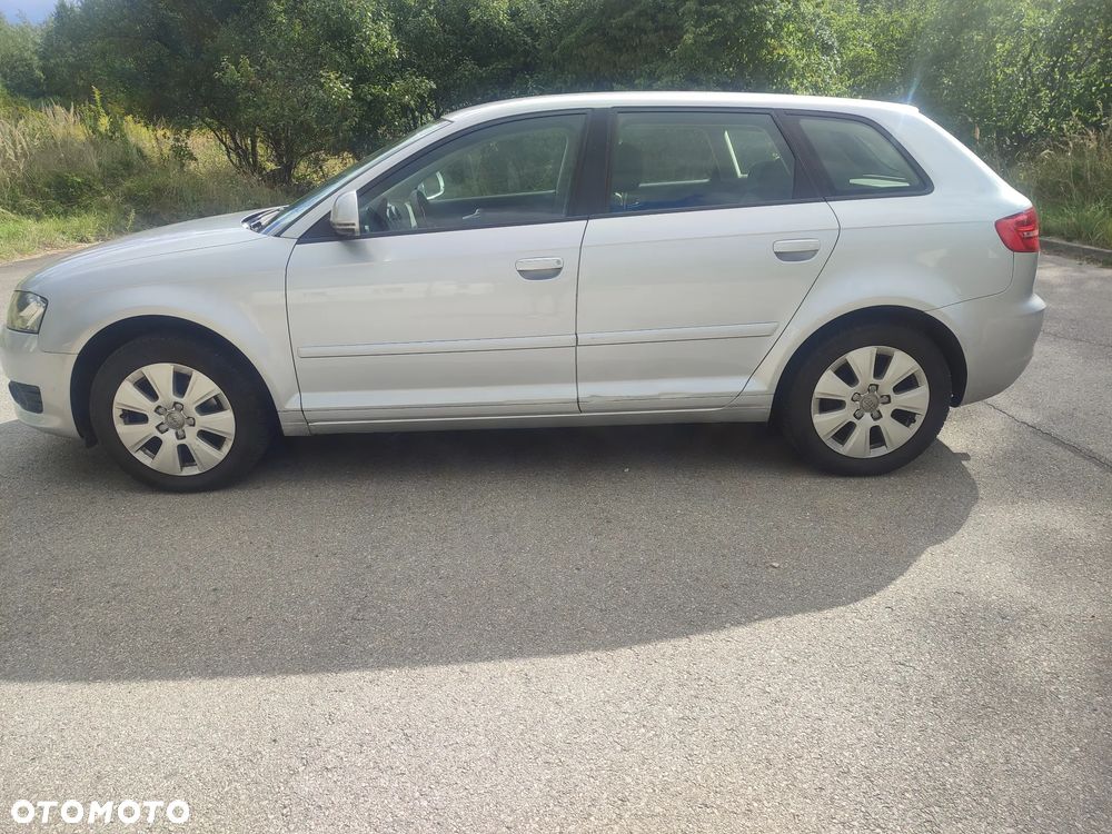 Audi A3 Sportback 1.6 Attraction - 5