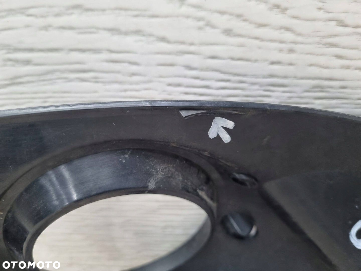Opel Corsa D 2012 Przód strona prawa Krata halogenu - 8