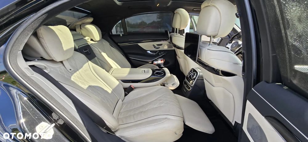 Mercedes-Benz Klasa S 400 d 4-Matic L 9G-TRONIC - 11