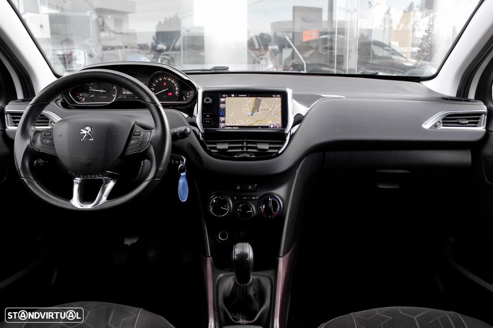 Peugeot 2008 1.6 BlueHDi Style - 23