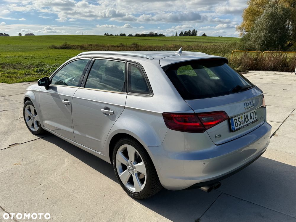 Audi A3 Sportback - 3