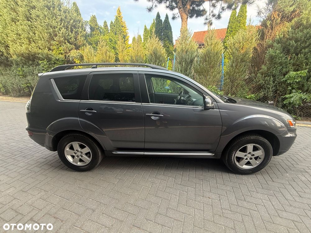 Mitsubishi Outlander 2.0 2WD CVT Invite - 15