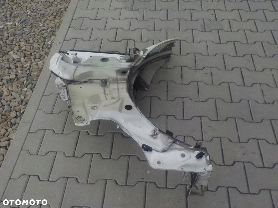 VW T5 POSZYCIE FARTUCH BŁOTNIKA ĆWIARTKA LEWA - 2