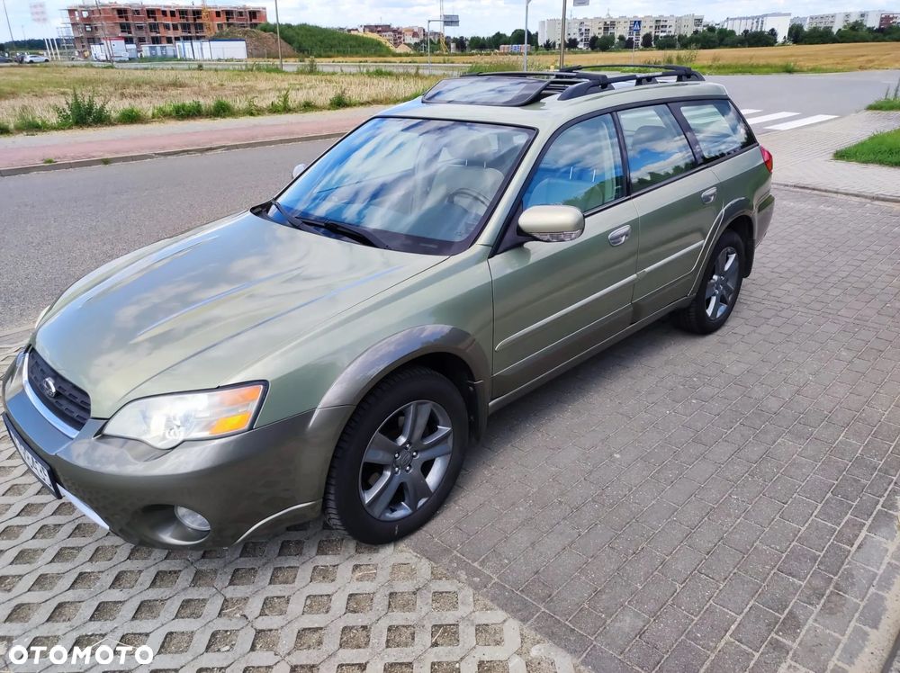 Subaru Outback 3.0 H6 - 1